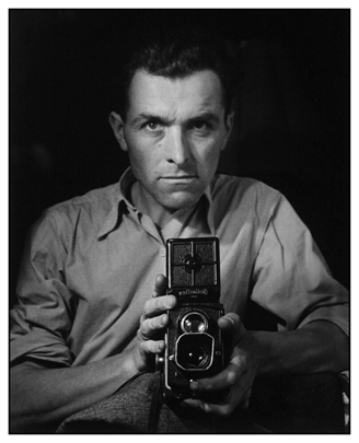 Robert Doisneau Autoportrait au Rolleiflex